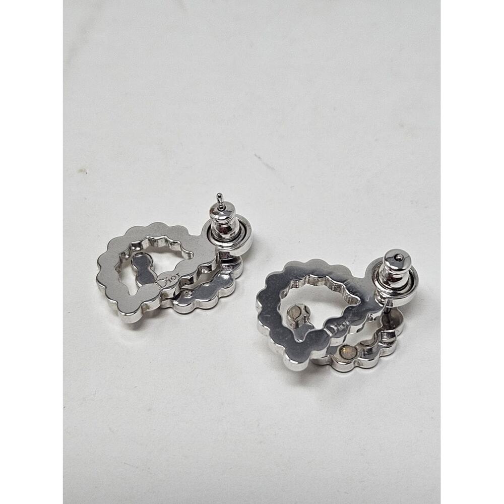 Adorable Dior Silver-tone Crystal 30 Montaigne Stud Earrings - Picture 5 of 7
